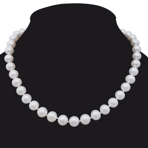 WHTIE PEARL NECKLACE