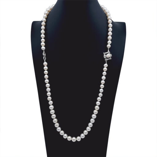 JAPANESE AKOYA PEARL AND DIAMOND NECKLACE