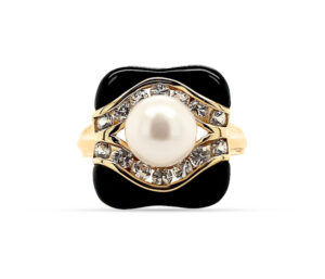 Pearl With With White Sapphire And Onyx Ring