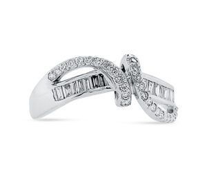 18Kw Baguettes And Round Diamonds